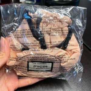 !!SOLD!! Gucci Drawstring Makeup Beauty Pouch Bag